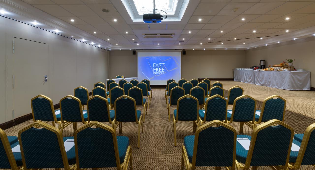 Hotel Le Vendome Cape Town Bagian luar foto Fast Free Internet