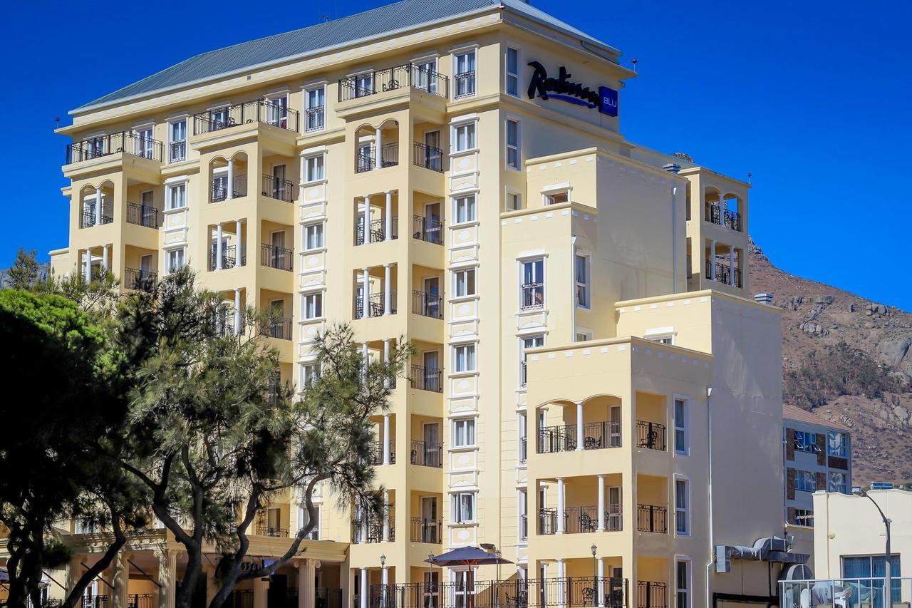 Hotel Le Vendome Cape Town Bagian luar foto The hotel in 2012